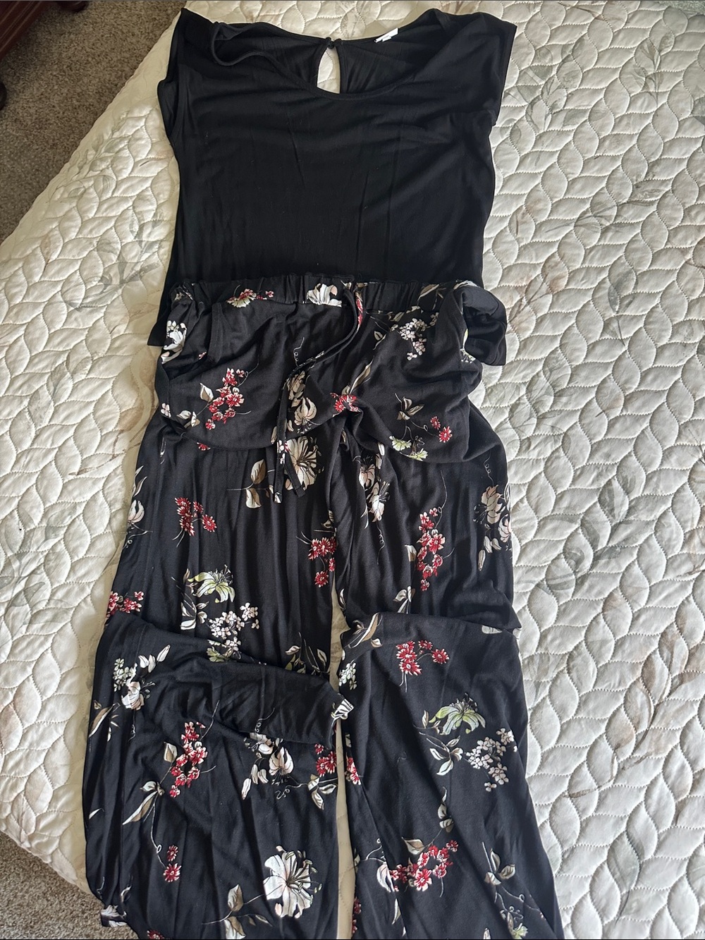 Black Floral Keyhole Jumpsuit